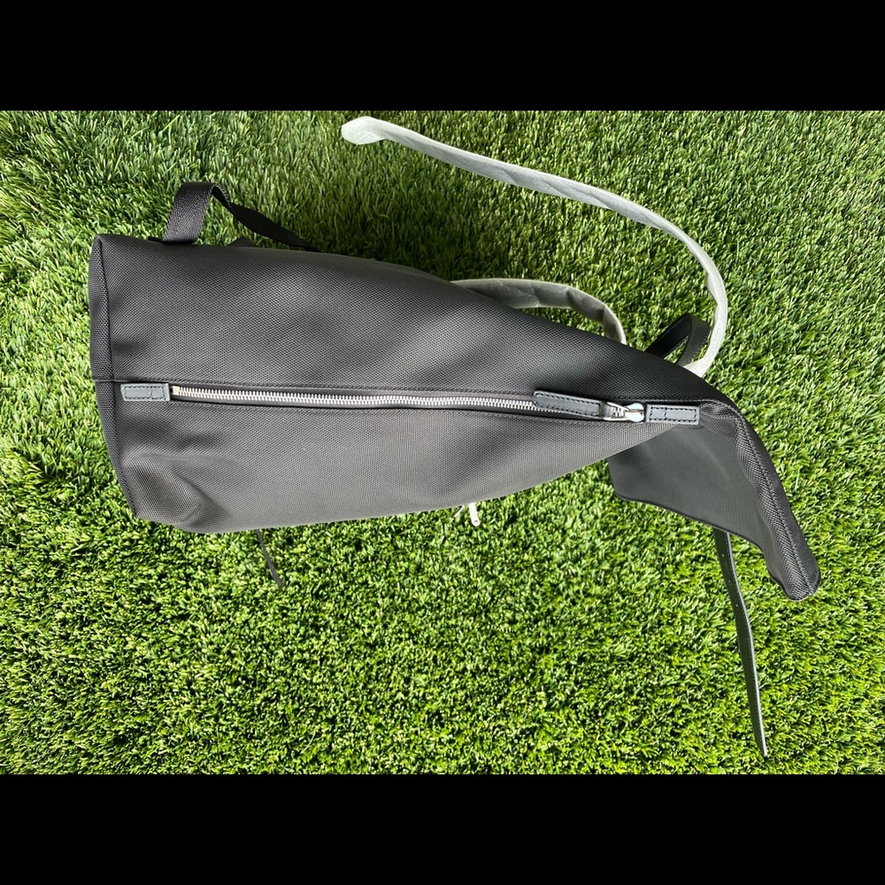 New Gucci Backpack “AUTHENTIC” - Picture 6 of 9
